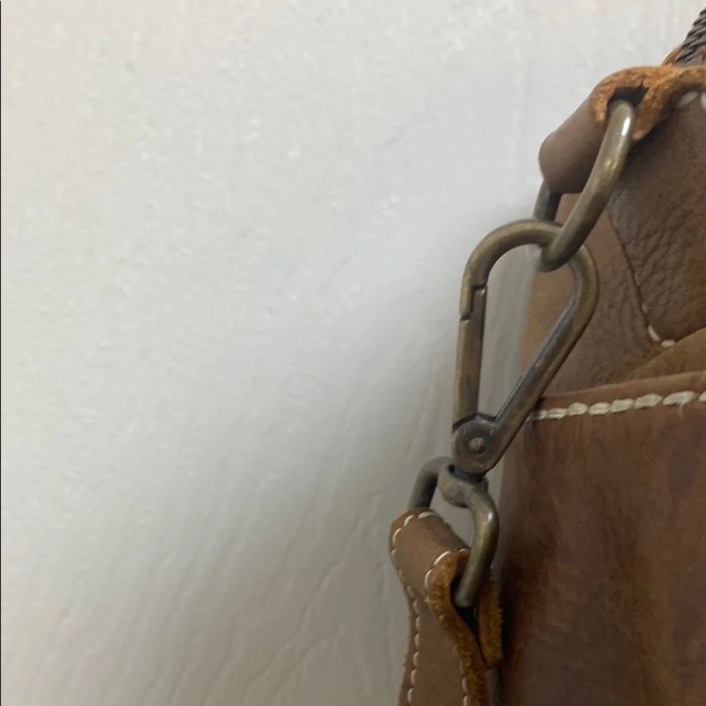 Roots Canada mini Banff Bag - Picture 7 of 10